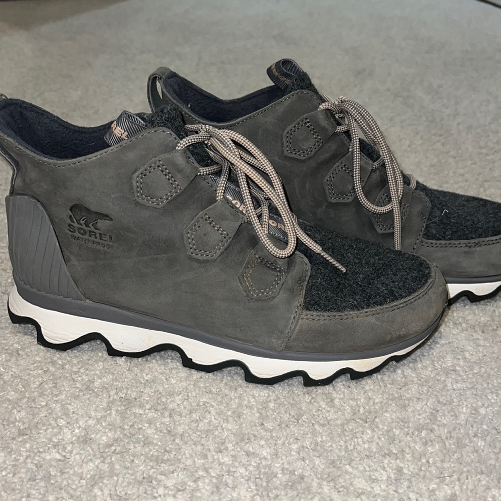Womens sorel sneaker